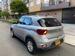 
Hyundai venue premium full									