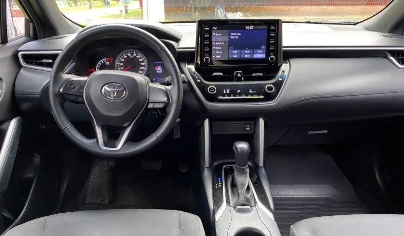 
								Toyota Corolla Cross full									