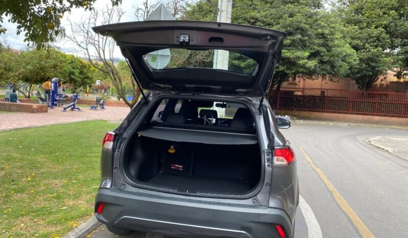 
								Toyota Corolla Cross full									