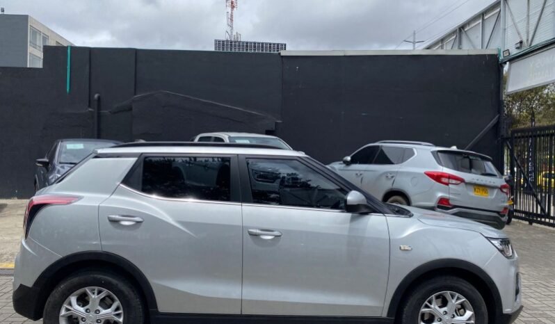 
								ssangyong tivoli full									
