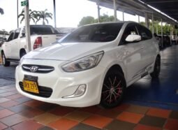 
										Hyundai Accent full									