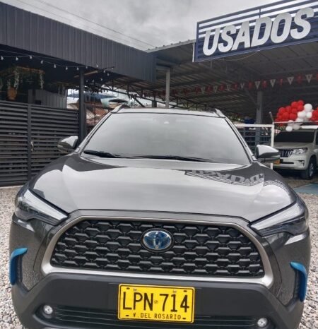 
								Toyota Corolla Cross full									