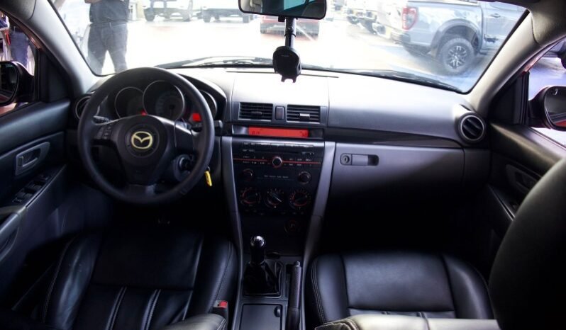 
								Mazda Mazda 3 full									