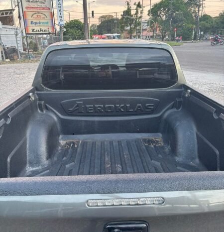 
								Mitsubishi L200 full									