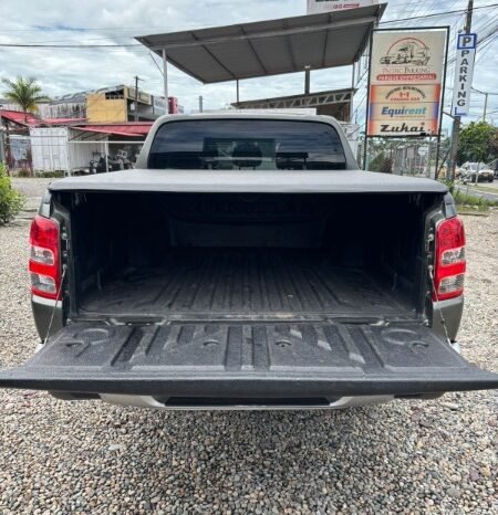 
								Mitsubishi L200 full									