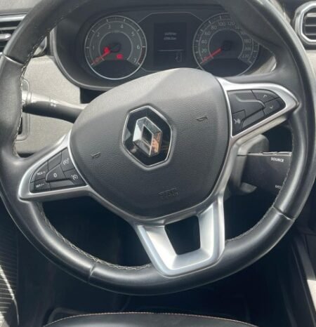 
Renault Duster Iconic full									