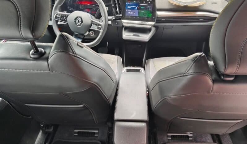 
Renault MEGANE E TECH full									