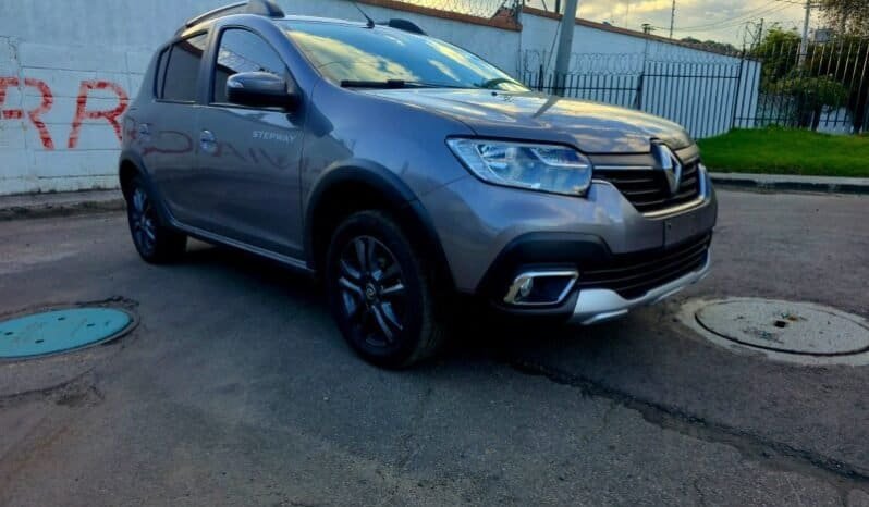 
Renault Sandero Stepway full									