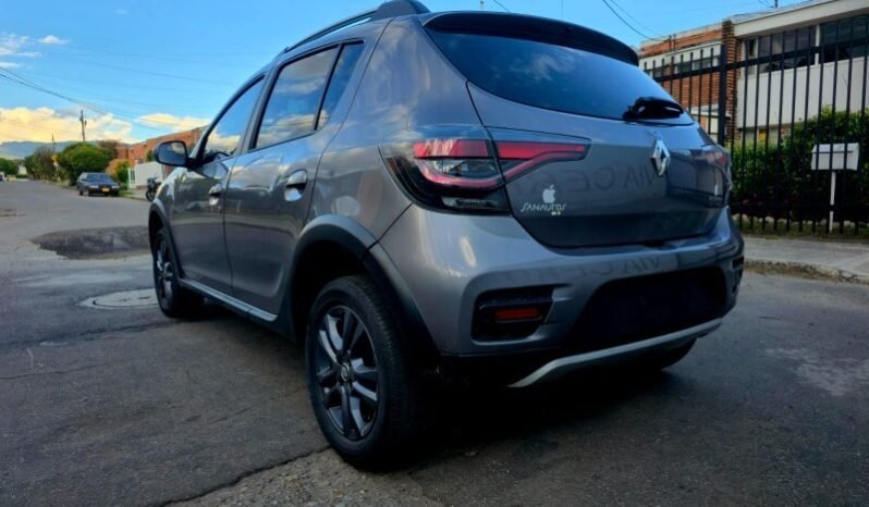 
Renault Sandero Stepway full									