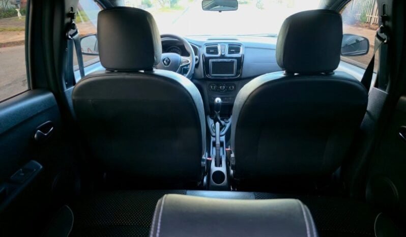 
Renault Sandero Stepway full									