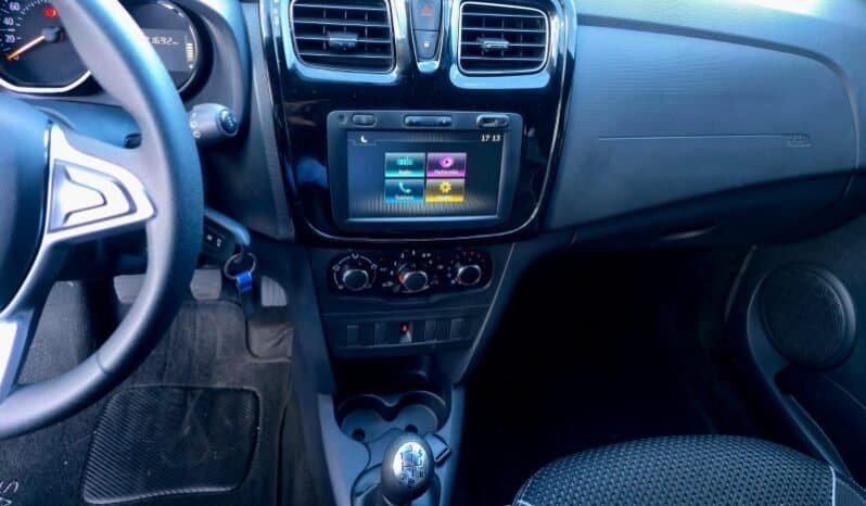 
Renault Sandero Stepway full									