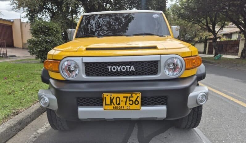 
Toyota fj cruser full									