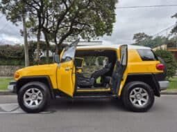 
Toyota fj cruser full									