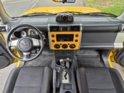 
Toyota fj cruser full									