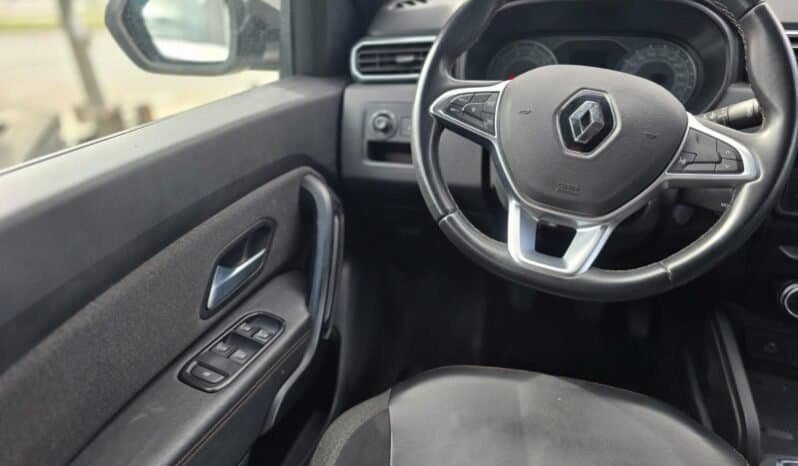 
Renault Duster Iconic full									