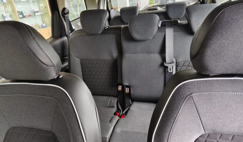 
								Chevrolet Spin Ltz full									