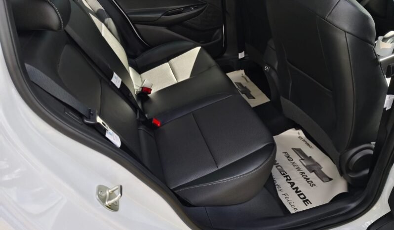 
								Chevrolet Onix Sedan Premier full									