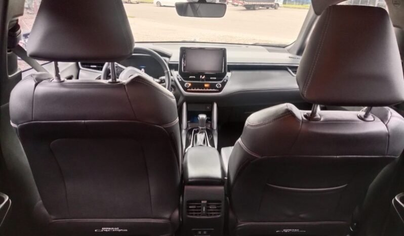 
								Toyota Corolla Cross full									