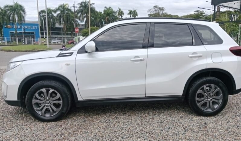 
								Suzuki VITARA LIVE 2WD full									