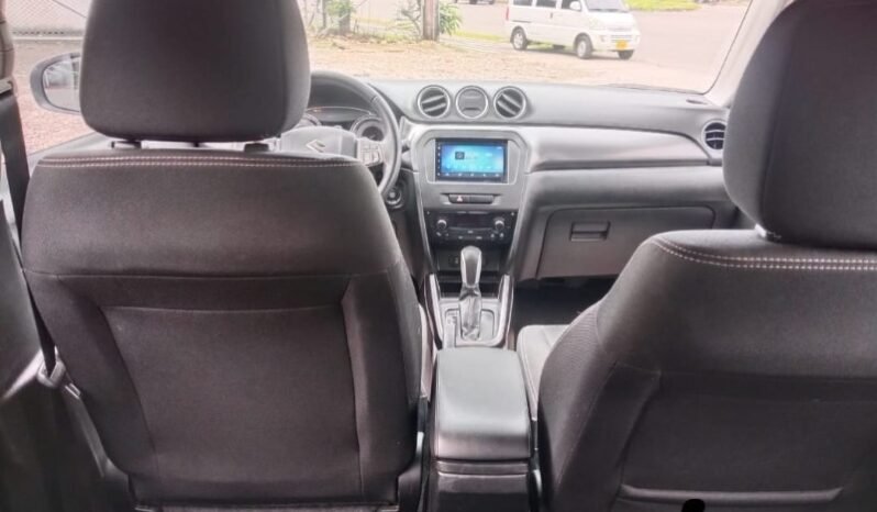 
								Suzuki VITARA LIVE 2WD full									