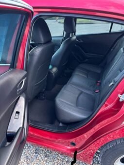 
										Mazda 3 Touring full									