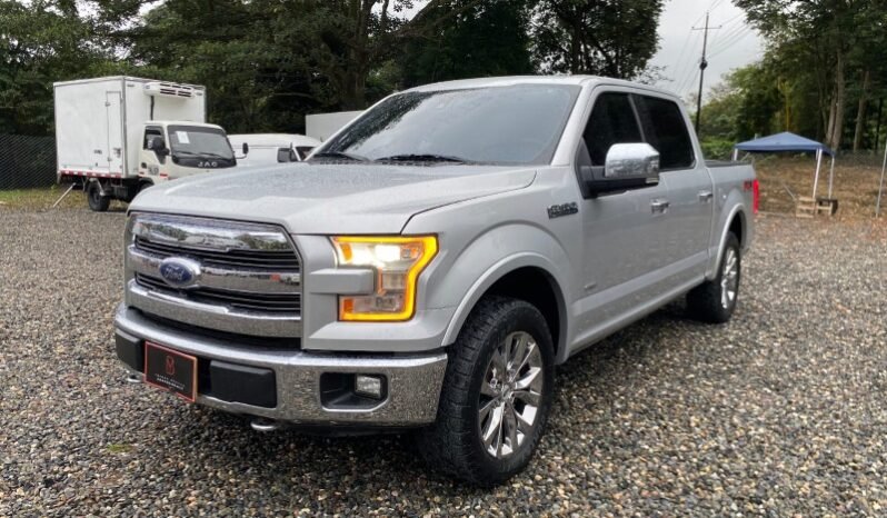 
								Ford F-150 LARIAT full									
