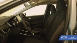 
										Chevrolet Onix Lt full									