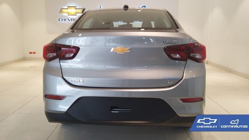 
								Chevrolet Onix Lt full									