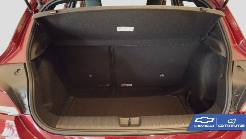 
								Chevrolet Onix Rs full									