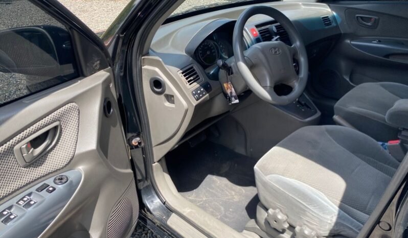 
								Hyundai tucson gls full									