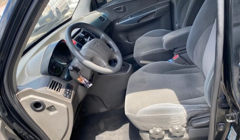 
								Hyundai tucson gls full									