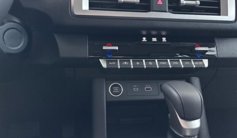 
Mitsubishi L200 TRITON full									