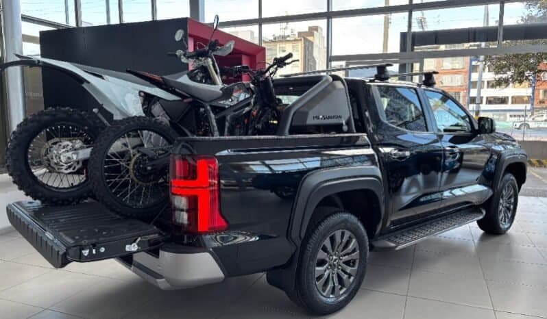 
Mitsubishi L200 TRITON full									