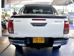 
										Toyota Hilux full									