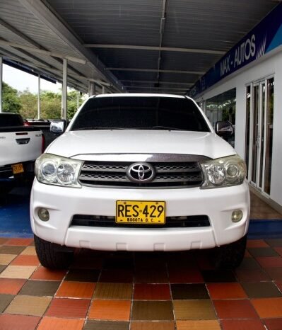 
								Toyota Fortuner full									