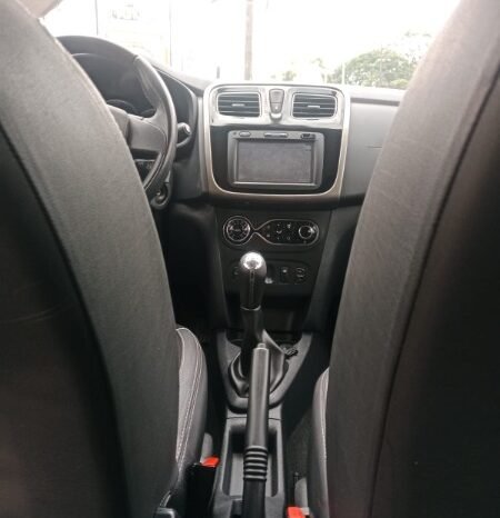 
								Renault Sandero Stepway full									