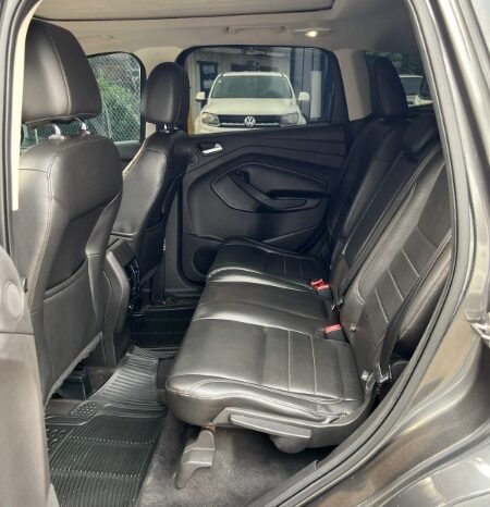 
								Renault Duster full									