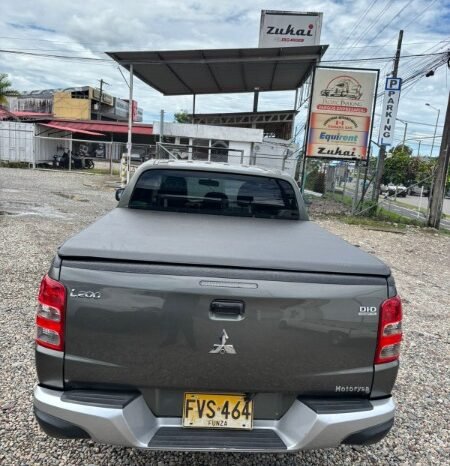 
								Mitsubishi L200 full									