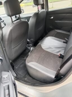 
										Renault Sandero Stepway full									