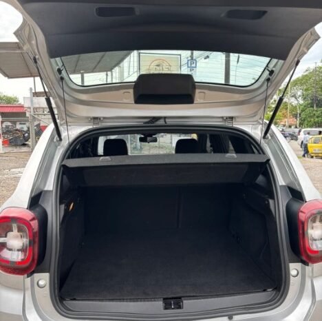 
								Renault Duster full									