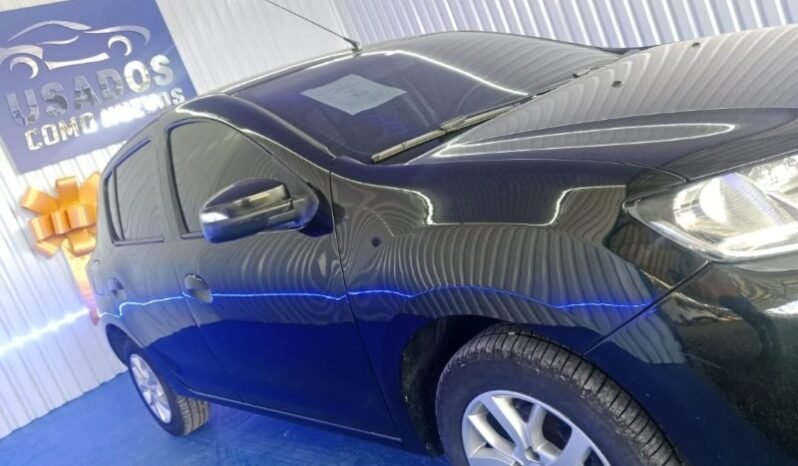 
								Renault Sandero full									