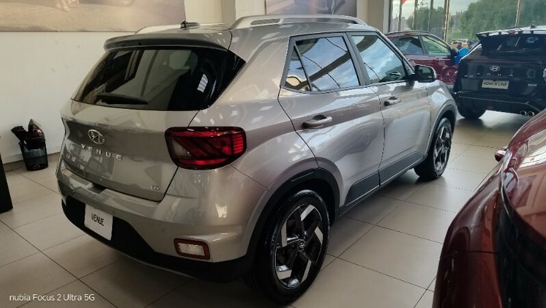 
								Hyundai VENUE LIMITED SR AT full									