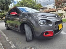 
										citroen C3 SHINE AT full									