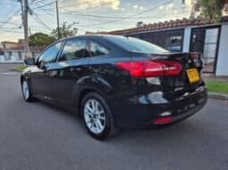 
Ford focus se full									