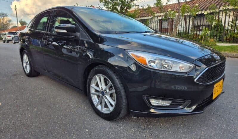 
Ford focus se full									