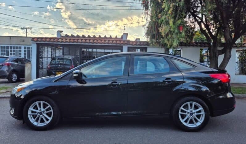 
Ford focus se full									