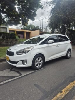 
										Kia carens suv full									