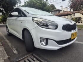 Kia carens suv