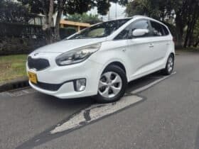 Kia carens suv