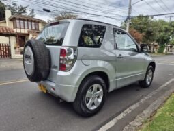 
										Suzuki Grand Vitara full									